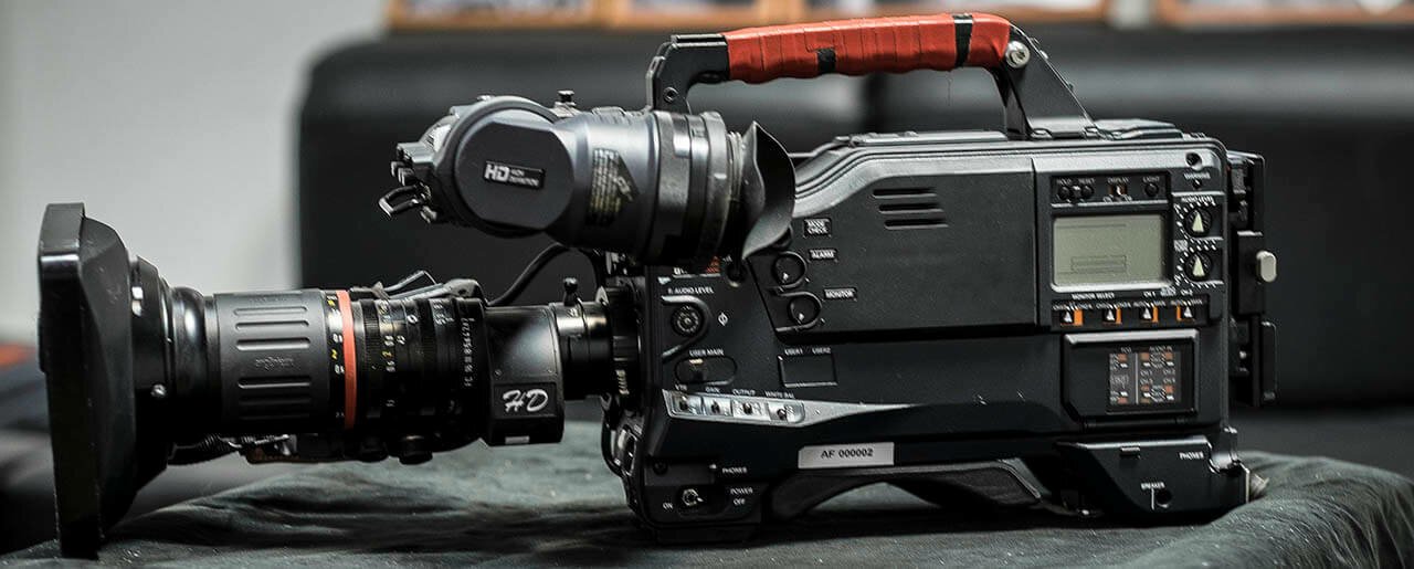 Профессиональные видеокамеры с максимальным разрешением съемки 4000x2160 в Перми